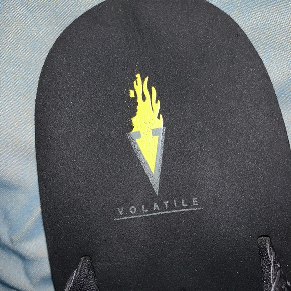 VOLATILE BLACK Braided flip flop sandals womens size 6 - Picture 5 of 10